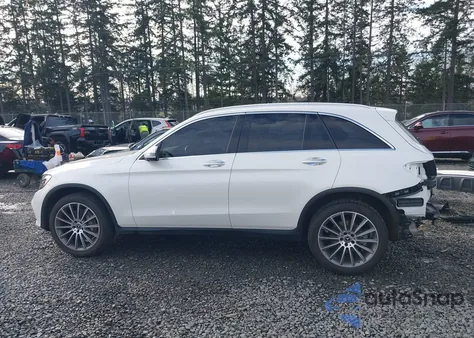 2018 Mercedes-Benz Glc 300 4Matic from USA, damaged, VIN WDC0G4KB5JF402252